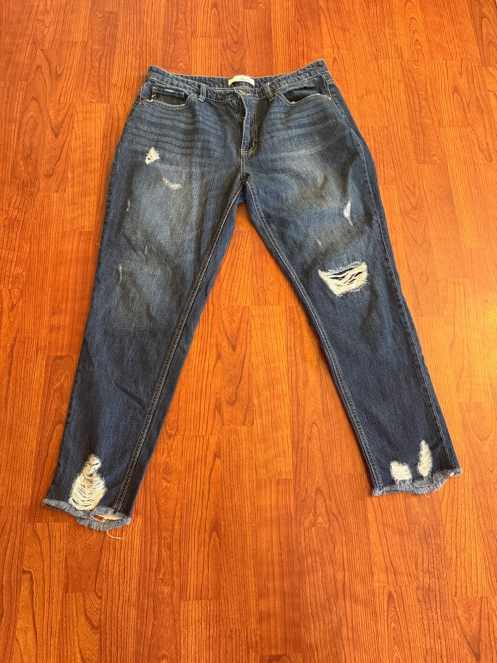 KanCan Blue Denim distressed size 13